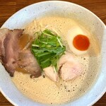 麺屋のとなり - とり白湯醤油そば