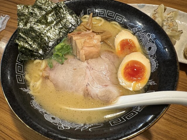 Ramen Kindenmaru Shibuya Dogenzaka Ten photo 3