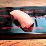 亀寿司 - カンパチ