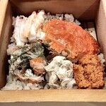光風湯圃 べにや - せいこがにの蒸籠ご飯