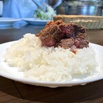 キャトルラパン - ステーキ 毛沢東スパイス オンザライス