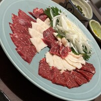 与志 - 馬刺し