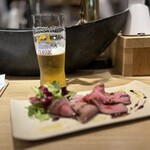 BRACERIA BAR BRIO - びらとり和牛ローストビーフ　サッポロクラシック