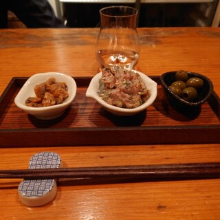 ジャパニーズ サケ スタンド キンギョ_1