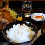 獅子王 - ミックスフライ定食　650円