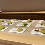 銀座 しのはら - 前菜のお飾り　スタンバイ