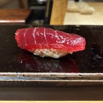 鮨つぐ - 漬けマグロ