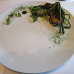 レストラン マノワ - ヒラスズキのポワレ