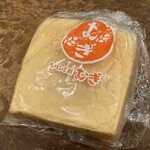 食パン工房 むぎ - 「食パン(1斤)」(※写真画像は1枚に切り出したもの)