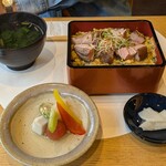 京鴨 いろは - 京鴨炭焼き玉子丼
