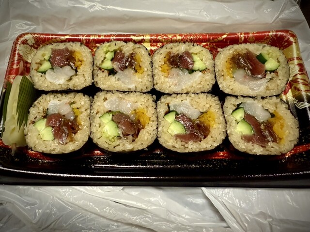 名物の太巻きテイクアウト；すし 其一』by ZDM1000R : すし 其一