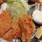 名代とんかつ かつくら - カキフライを一つ追加してみた♪ここのタルタル好きなんだな。カキフライとの相性バッチリ！