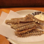 うな清 - 「おつまみ」骨のから揚げ４００円