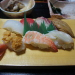 瀬里菜 - 定食の寿司。中でもウニが絶品でした。
