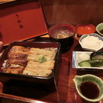 うな清 - 上白蒲重３，２００円