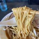 はらや TORI PAITAN RAMEN - 麺リフト