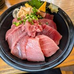 まぐろのみなみ 人宿町店 - 大トロ・中トロ・赤身・漬け炙り・すき身!!　楽しみながら食べれます