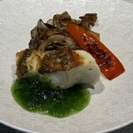 271726264 - 鉄板海鮮焼き（真鯛の青のりソース添え）