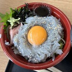 おさかな共和国 えびす丸 - 淡路島の生しらす丼