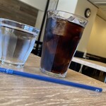 レイドバックバーガー - ストローは使わない派なのでいつもは付いて来ないんだけど、今日は珍しく。