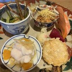 京味 もと井 - 白子、ホタテ、根三つ葉、秋ジャケ味噌和えと芋けんぴ