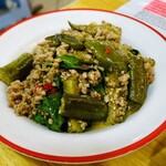 スクンヴィット38屋台広場 - 茄子と豚ミンチ