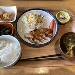八海山みんなの社員食堂 - 