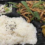 刀削麺 張家 - 料理写真:青椒肉絲弁当600円