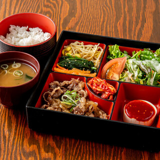 【元祖燒肉定食升級為黑毛和牛母牛！】¥1,090