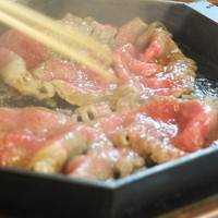 三嶋亭 本店 - 焼いてくれます。
