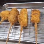 七福神 - カマンベールチーズ　鶏つくね　じゃがいも　にんにく