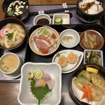 創作和食 ひらた - こちらは悠〔はるか〕お昼のお膳です！