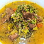 陳家私菜 - 和牛と発酵野菜のピリ辛煮込み