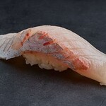 鮨バル 月のね - カンパチ