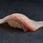 鮨バル 月のね - ブリ