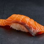 鮨バル 月のね - サーモン