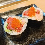 浅草寿司場 ひなと丸  - 剥き身軍艦