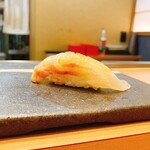 浅草寿司場 ひなと丸  - 真鯛の昆布締め