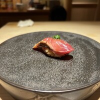 鮨 由う - 