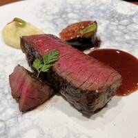 Libertemps - ○肉料理
                    ・蝦夷鹿肉のグリエ