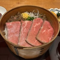 すき焼きと牛まぶし ももしき - 