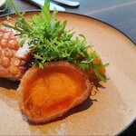 TOKi - 正面が柿のフライ。牡蠣フライではなく「柿フライ」です。