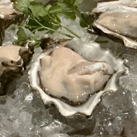 ウルフギャング・ステーキハウス シグニチャー - 生牡蠣もグッド！