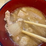 丸一 - 豚汁も具だくさん