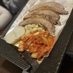 焼肉と韓国料理 韓韓 - 