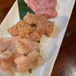 炭火焼肉 ホルモン にく式 - 