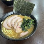 ラーメン 杉田家 千葉祐光店 - チャーシュー麺