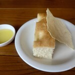 SACUCU - パン　オリーブオイル付けても付けなくても◎