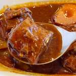 焼肉 黄金の牛 - 大きな牛たんがゴロゴロ