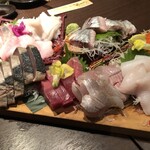 地酒と道産食材 一笑 別邸 - お刺身満笑(9点)盛り